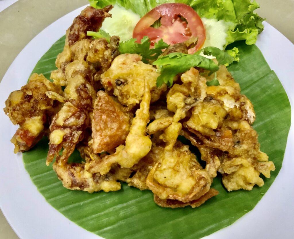 Deep Fried Soft Shell Crabs With Garlic And Pepper