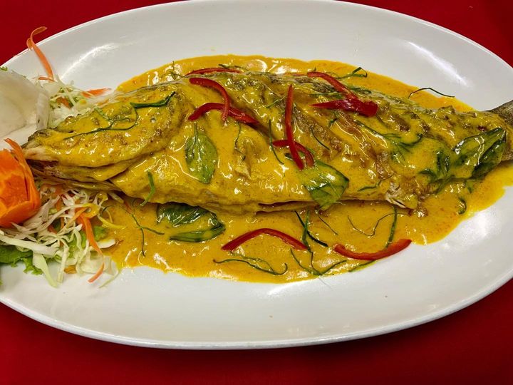 Deep Fried Fish In Red Curry