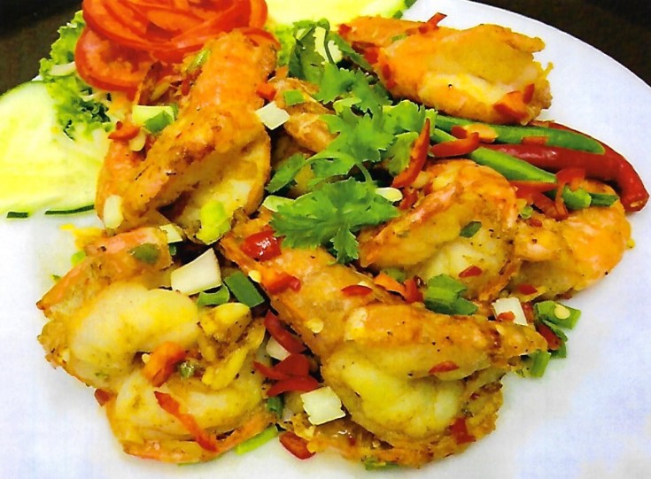 Fried Prawns With Fresh Chilli And Garlic