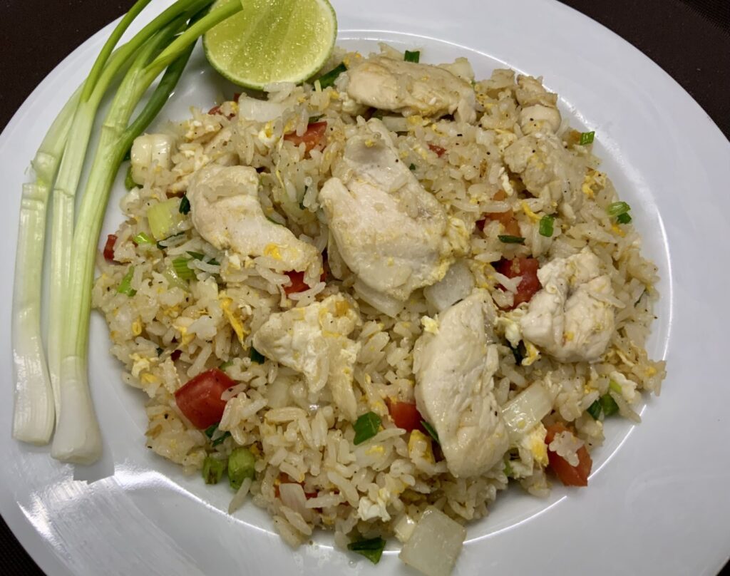 Fried Rice With Chicken / Pork / Beef