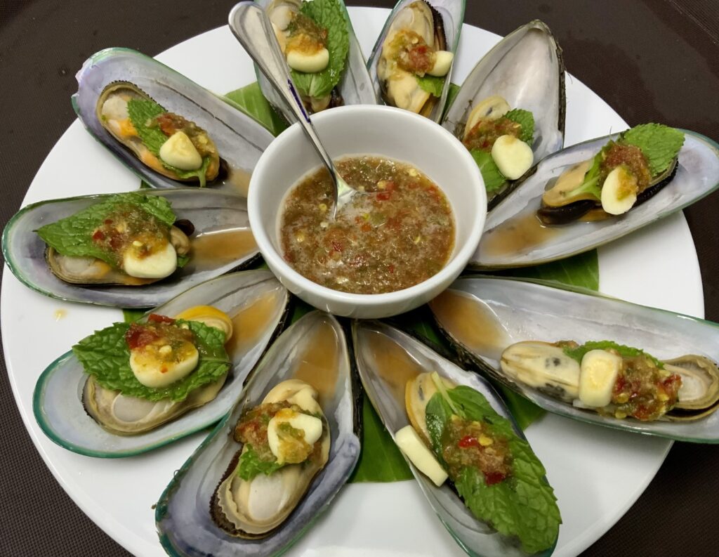 Steamed Mussels With Lemon Sauce